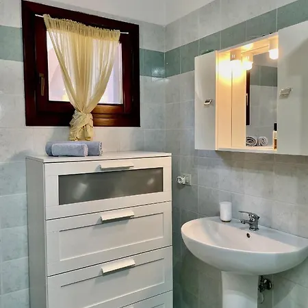 Casa Sibilla. Con Giardino E Piscina. * Olbia