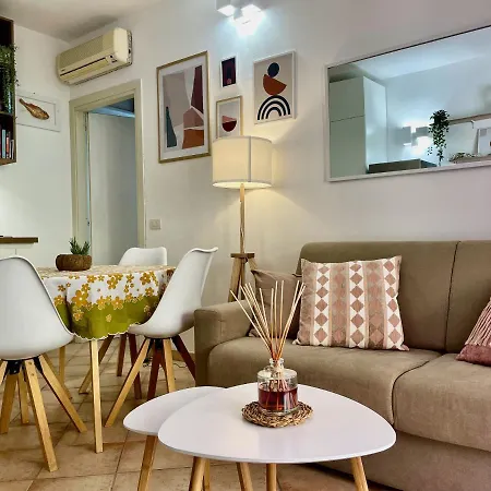 Casa Sibilla. Con Giardino E Piscina. Apartment Olbia