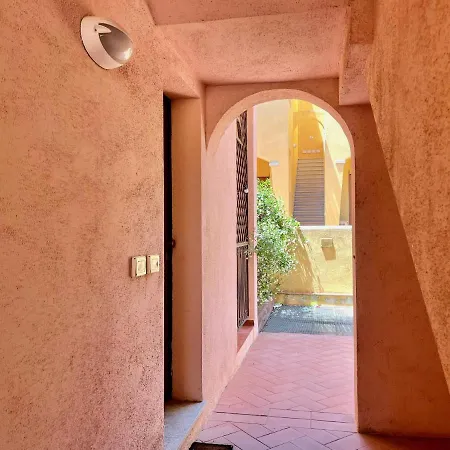 Casa Sibilla. Con Giardino E Piscina. * Olbia